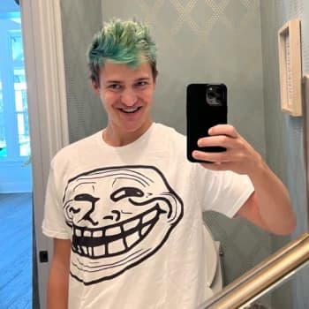 Ninja Kick PFP with the Rounded overlay